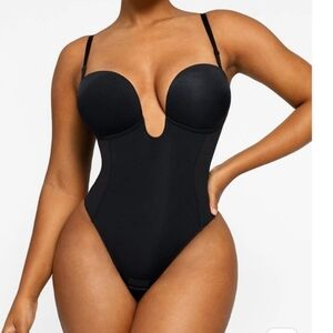 SKIMS Deep Plunge Bodysuit